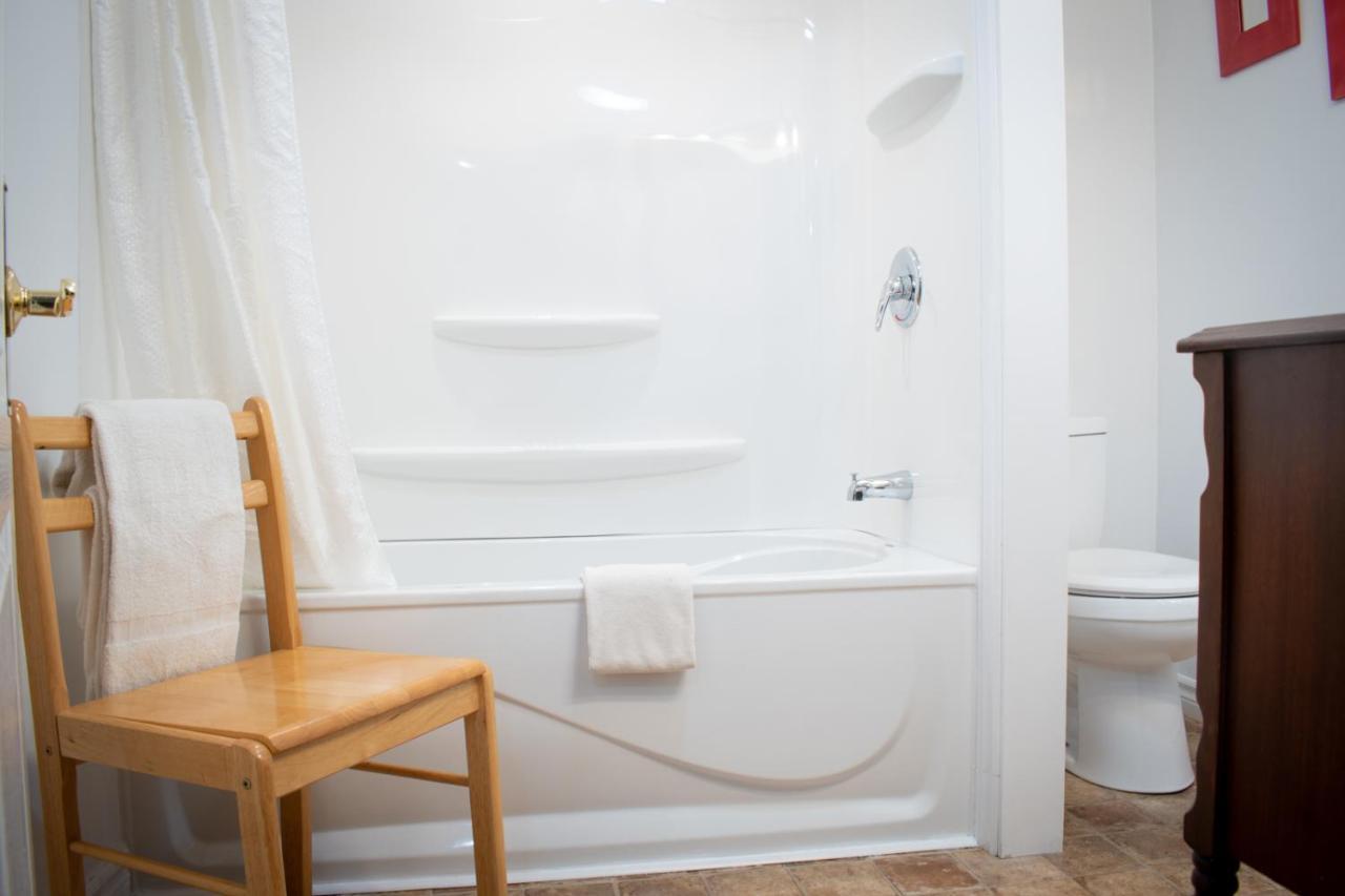 Complexe D'Hebergement La Maison Touristique Dugas キャラキット エクステリア 写真